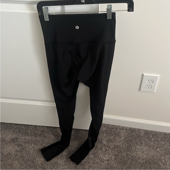 Lululemon Wunder Under Size 4 - Picture 5 of 6